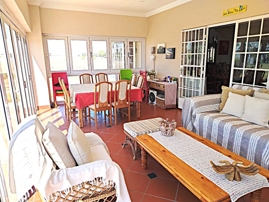 6 Bedroom Property for Sale in Vaal Dam Free State
